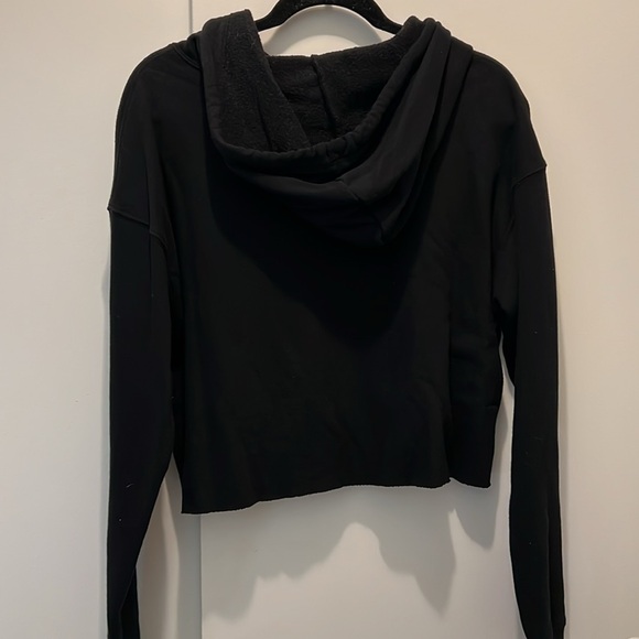 WILD FABLE • WOMENS BLACK CROPPED PULLOVER HOODIE • LARGE - Picture 2 of 2